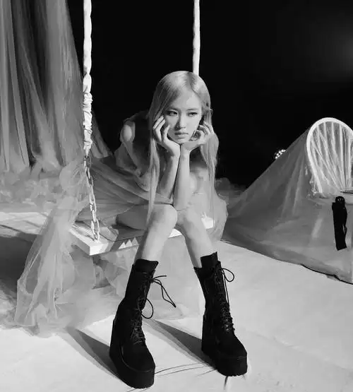 朴彩英舞台造型,温婉可人,清纯绝美!_高清图集_新浪网