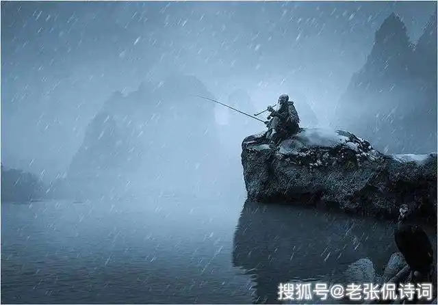 江上晚来堪画处,钓鱼人一蓑归去.