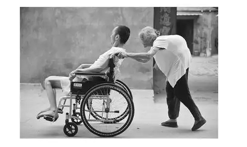 母爱是什么母爱是世界是最伟大的爱