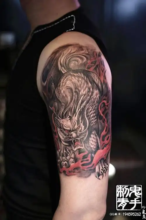 昆明鬼手纹身小鬼店 大臂麒麟纹身师穆萨