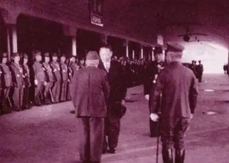 1946年蒋介石令炸毁汪精卫墓发现汪精卫尸体未腐口袋还有张纸条