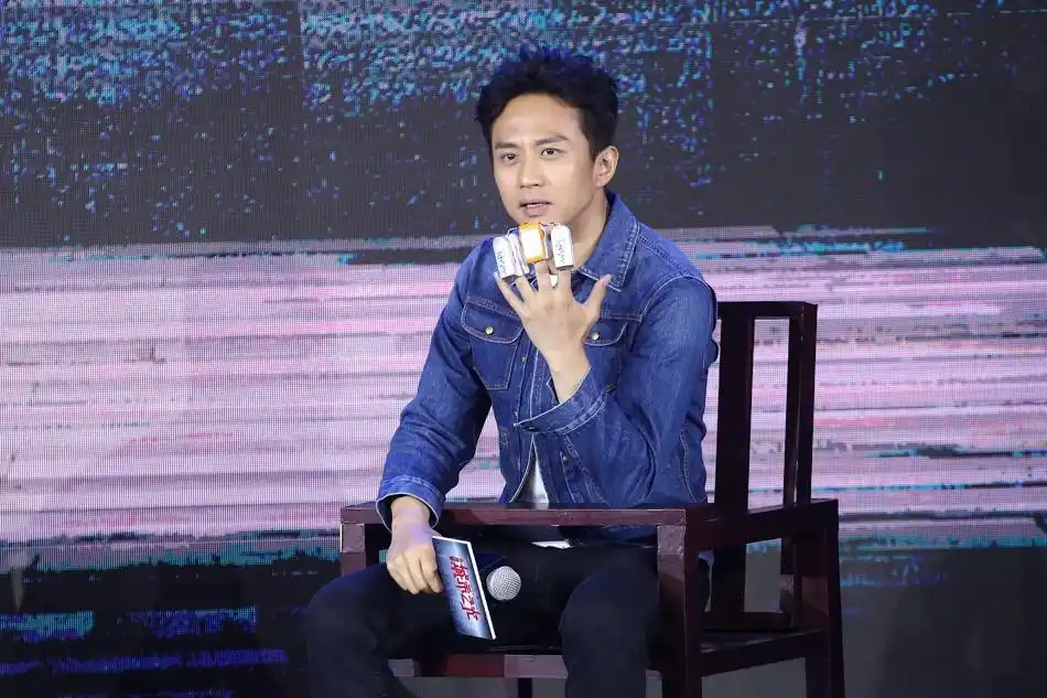 10 / 24 新浪娱乐讯 6月2日,由徐纪周导演,邓超,阮经天,刘诗诗,林嘉欣