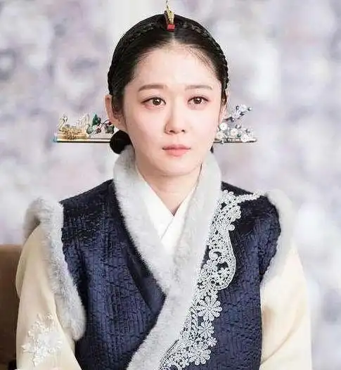 张娜拉出演皇后的品格不断创新纪录剧情被称狗血