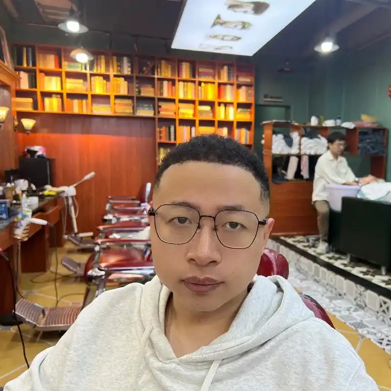 黑人烫头同款发型.#如何根据脸型选择适合自己的发型 #同城性 - 抖音