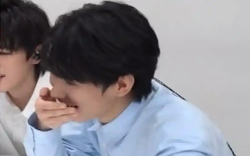 【张真源】喊妈妈也太甜了呜呜呜呜 装哭小宝撒娇精!