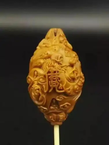 工匠精神手工核雕艺人林海