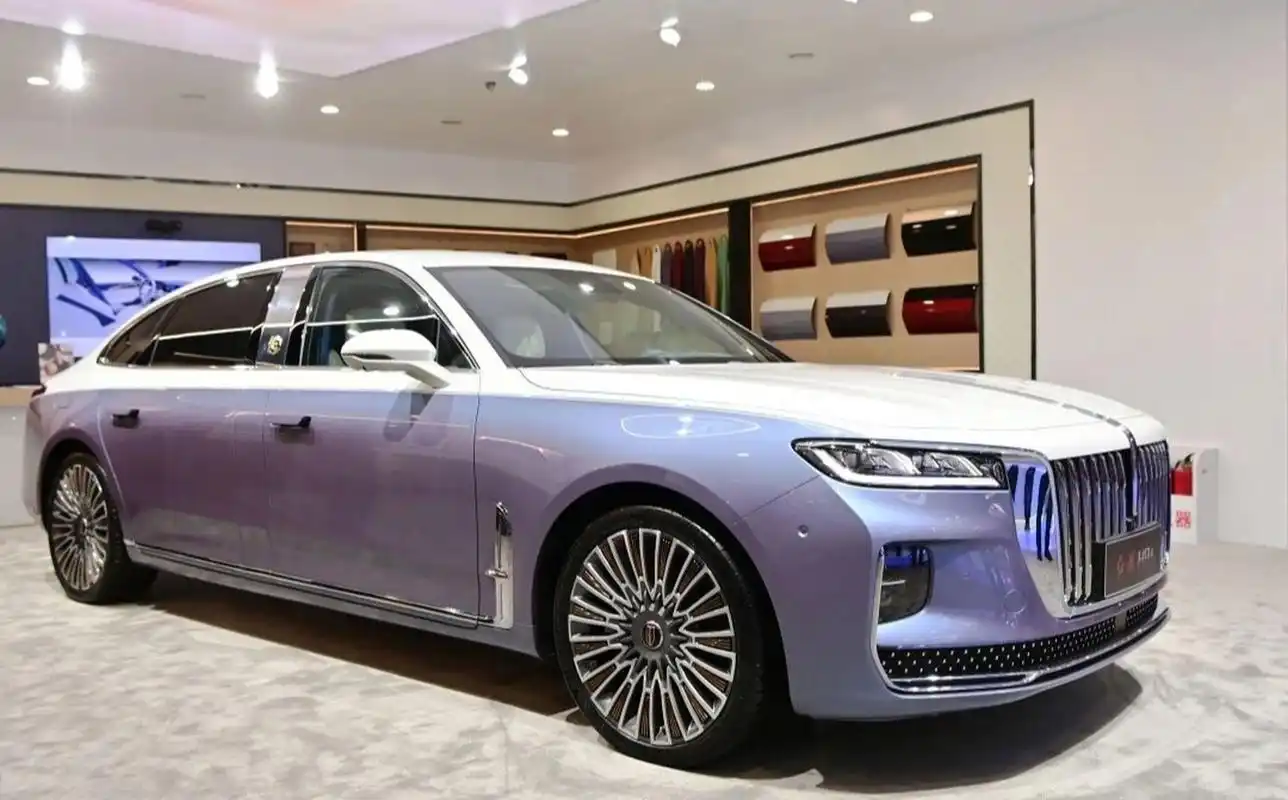 新红旗h9 白玉兰主题卓越版也可以定制了,这么多车我都想买,咋办?