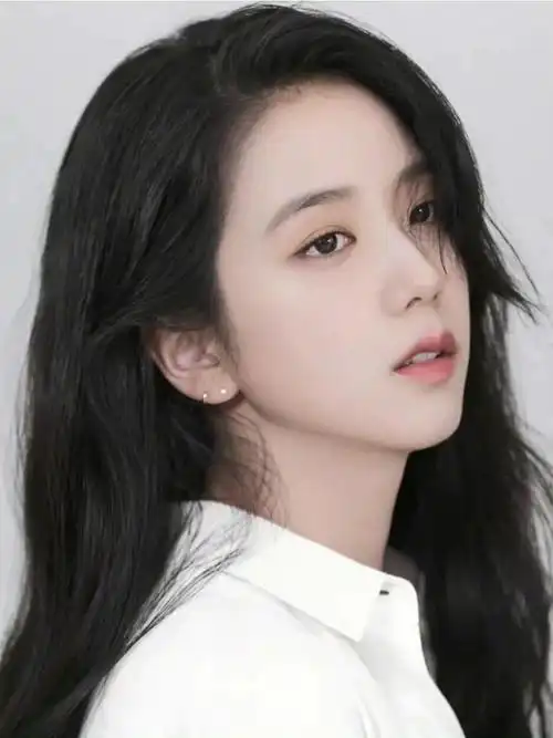 金智秀 jisoo /图源见logo 676767侵删