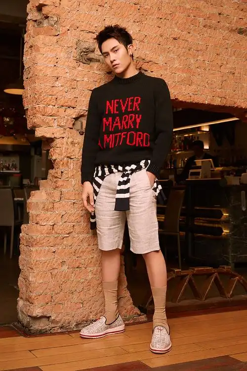 像聂子皓这样穿衣显瘦,脱衣有肉的运动系男友给我来一打