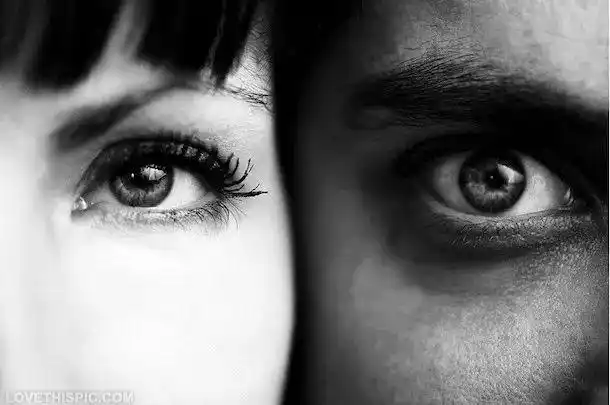 图源:lovethispic研究还表明,目光接触不仅会让我们的大脑进入社交