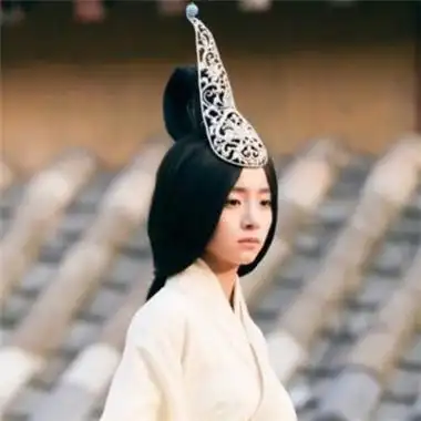 胡冰卿高清头像全集 童话故事早已完毕忘却就是幸福快乐