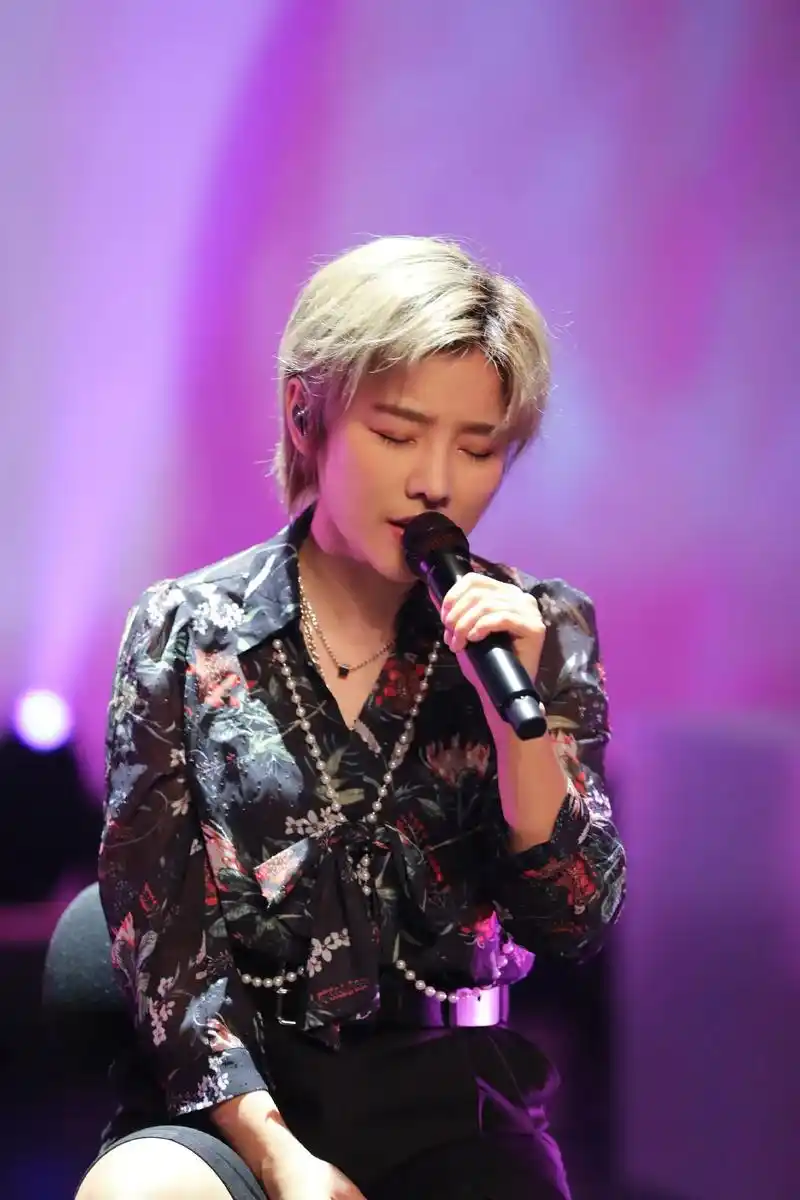 许飞 #一群人的碎碎念全国巡演 珠海大剧院的照片 超nic - 抖音