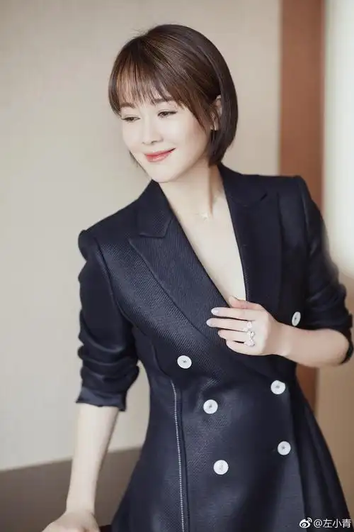 左小青近照 短发惊艳众人 网友:大呼认不出|163_手机网易网