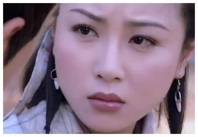 袁洁莹这个笑起来酷酷的女孩她的古装剧可是承包了很多人童年