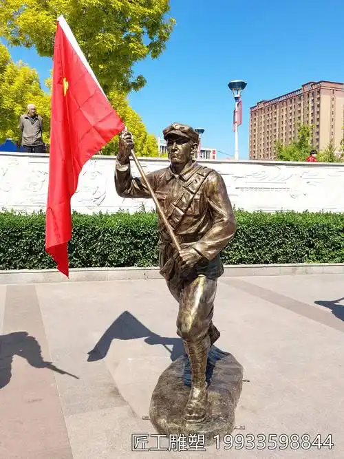 玻璃钢红军战士雕塑 仿铜红军人物雕塑_材料_历史_技术