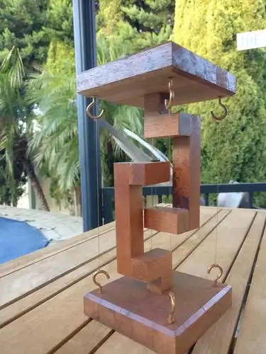 一个不可能的反重力摆件