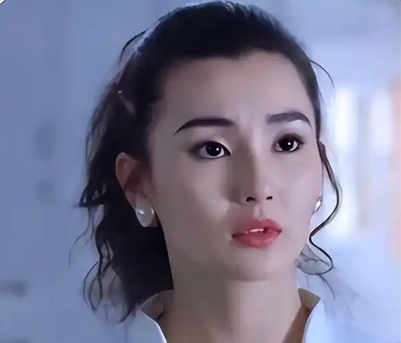 8090年代港星美女,钟丽缇李嘉欣一眼万年,请问现在有谁能媲美呢_时尚