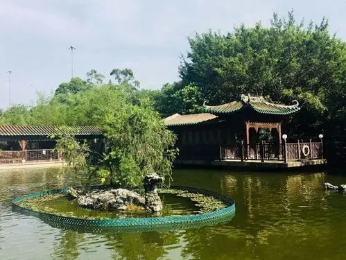 香港荔枝角公园岭南之风建筑是其最具特色的