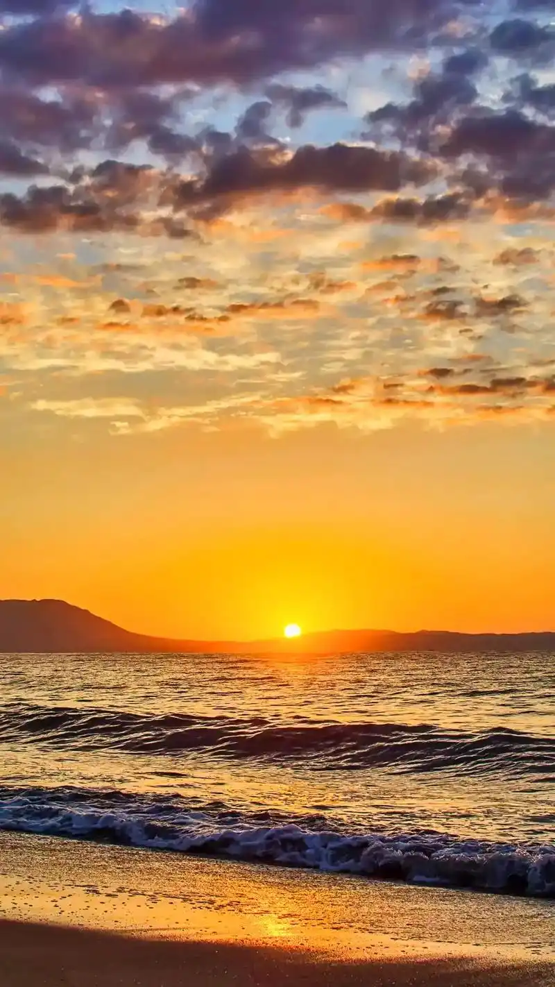 晚霞总是那么美,忙忙碌碌一天,无论得失,心归平静,让美景治愈 - 抖音