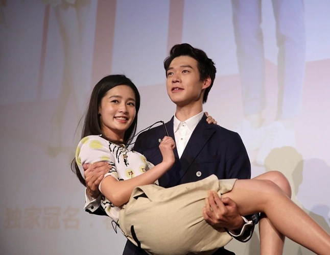 李沁疑似恋情曝光?正牌男友终于来了,网友:杨幂你没戏了__凤凰网