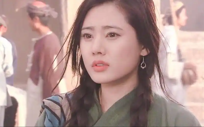 秋瓷炫年轻照片曝光!注意脸上的胶原蛋白,网友看完都不淡定了