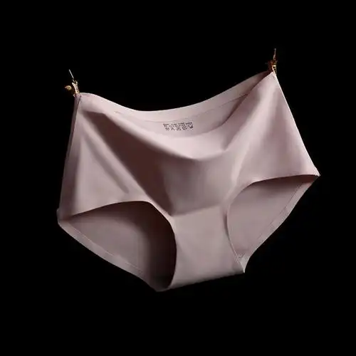 新款一片式无痕内裤 中腰竹炭女士内裤冰丝