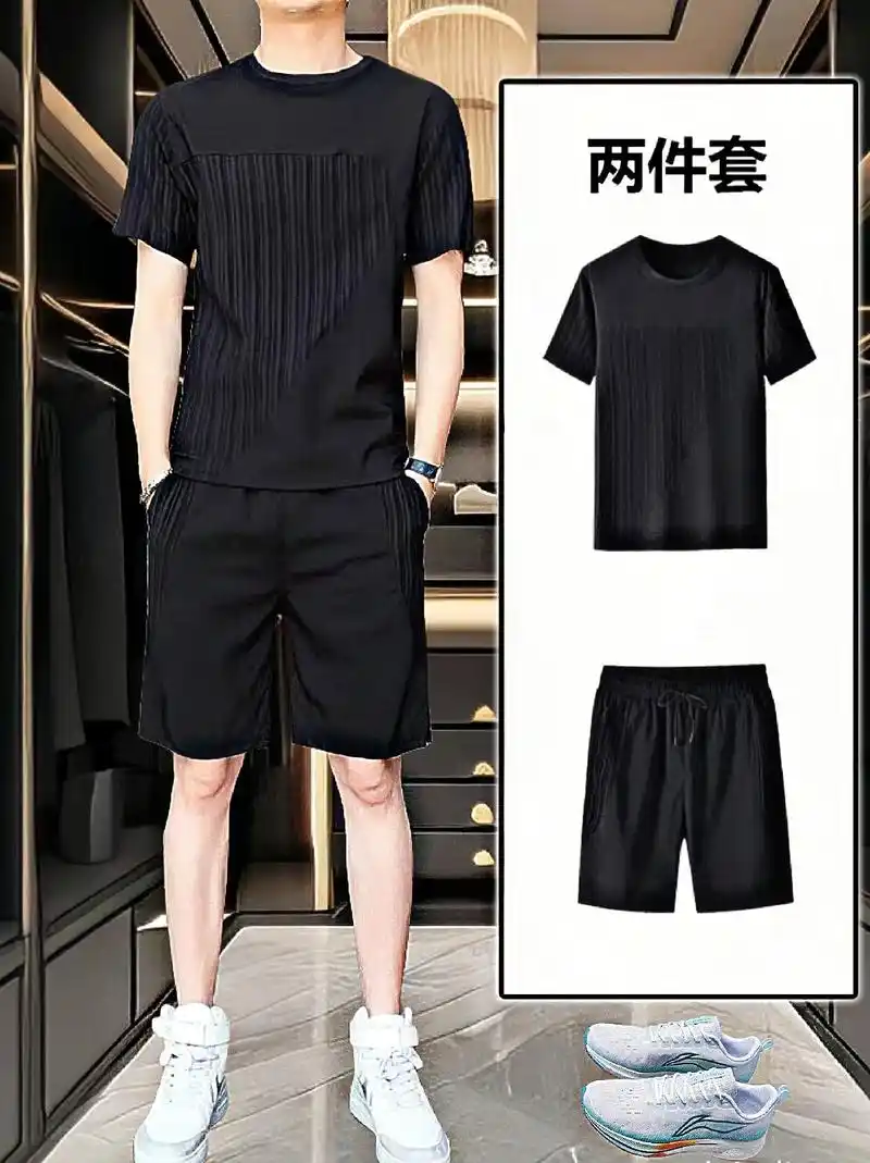 这款啄木鳥新款夏季冰丝速干t恤男士休闲短袖短裤宽松帅气搭配套装男