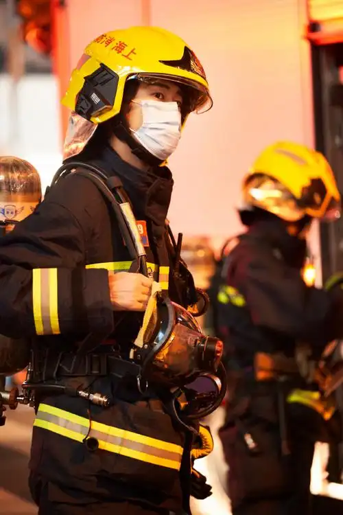 张翰一往无前的蓝##一往无前的蓝