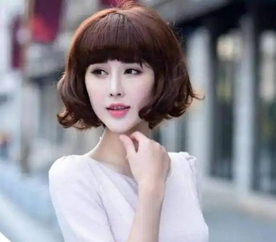 45岁女人洋气发型盘点,特别是第4款,减龄干练又显气质_脸型_刘海_卷发