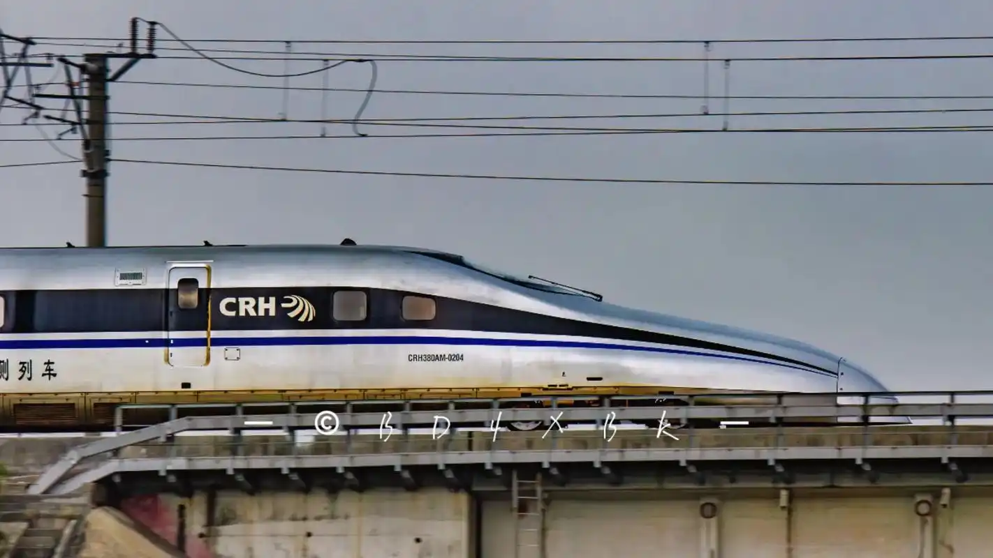 作为一条200km/h的铁路,青盐铁路常年使用着crh380am,crh380bj等高
