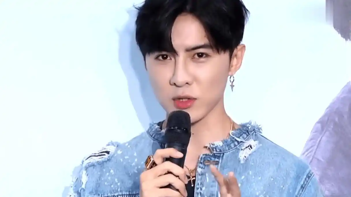 出道近20年,仍是飞轮海编外人员,唐禹哲你的脸变阿凡达了_内地_资源