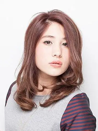 最新女士中长发 波波头引潮,中长发图片,发型图片