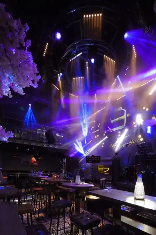 未来它才是小酒吧的引导者,邂逅古典引领娱乐潮流趋势