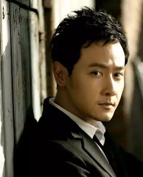 台湾男演员邱心志个人简介星库明星经纪人公司星推荐