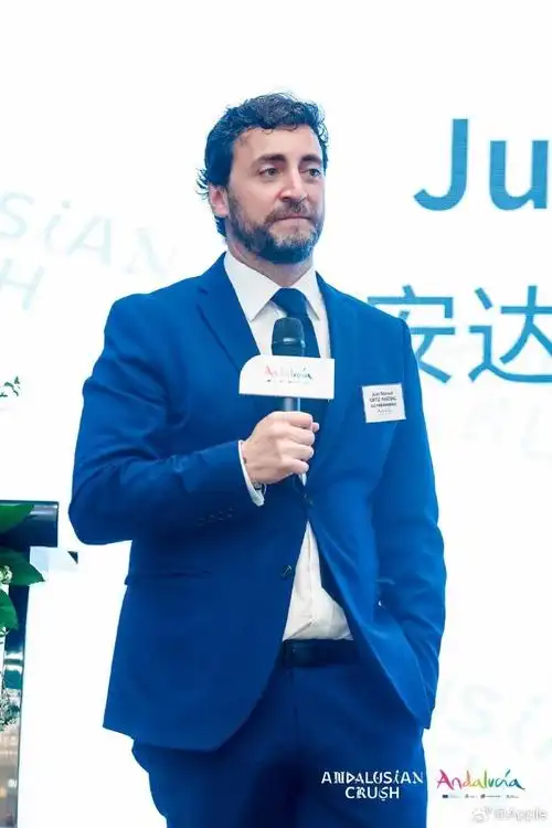 听juan局长介绍了8给省的极致特色,博主lukemiao老师也分享了在安达卢