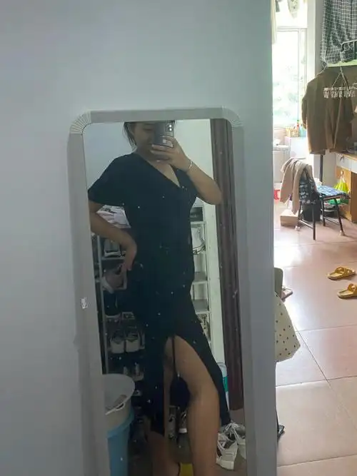 173cm155斤姐妹们快来给我看看留那个裙子