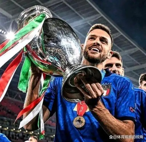 两年前的7月11日,意大利击败英格兰夺得欧洲杯冠军,这也是该队时隔53