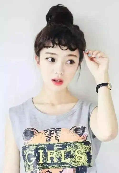 10款胖脸女生适合发型剪对刘海就像整容成功