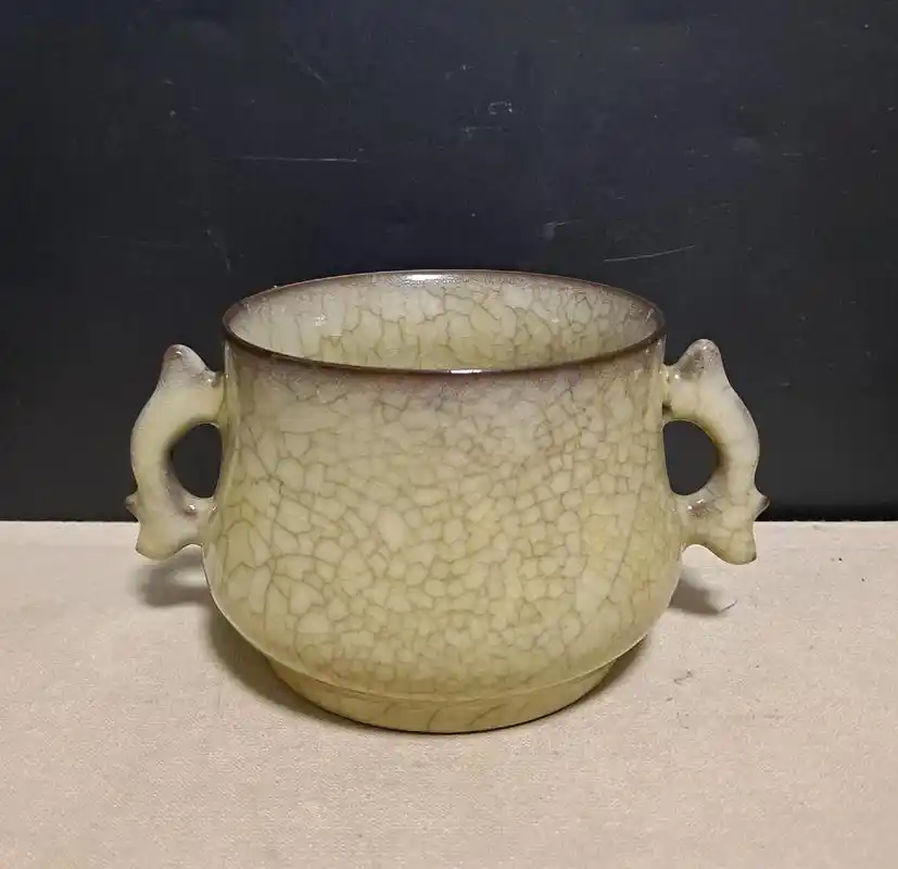 宋代哥窑双耳香炉一件!非常少见,特别珍贵,高7.5厘米72口径 - 抖音