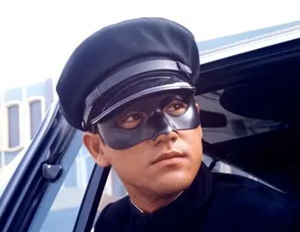 图青蜂侠李小龙版剧照曝光英雄对决惩恶扬善