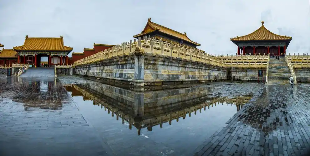 故宫秋雨_全景图2.jpg