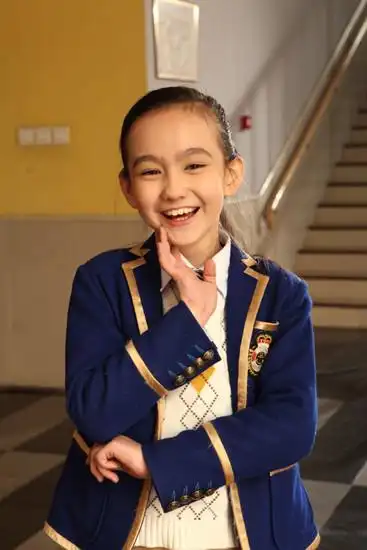 中美混血香奈儿的脸型是什么脸型?