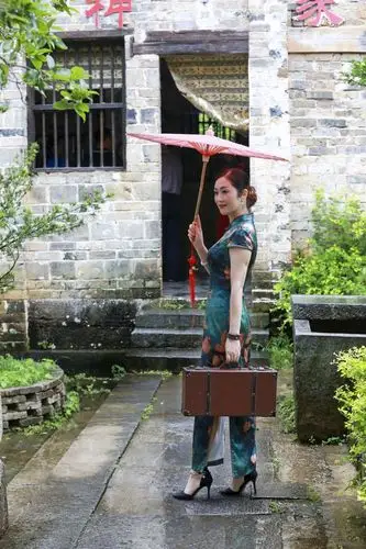 九嶷山.韵旗袍队受永州电视台邀请走进千年古村琵琶岗