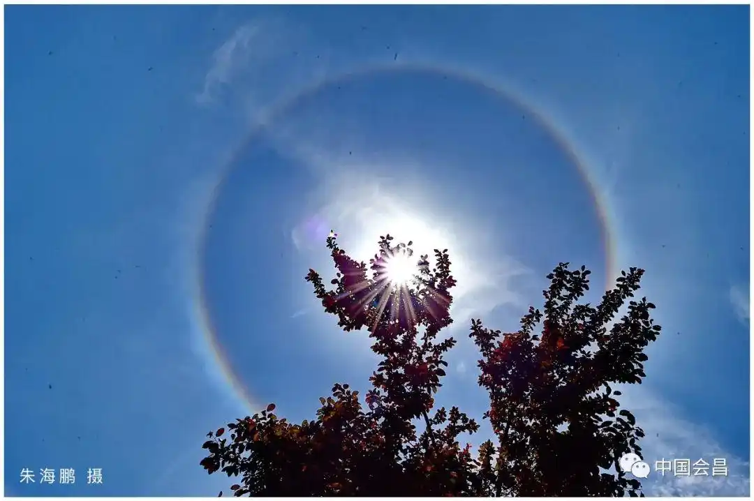 会昌出现日晕景观太阳自带彩虹光环