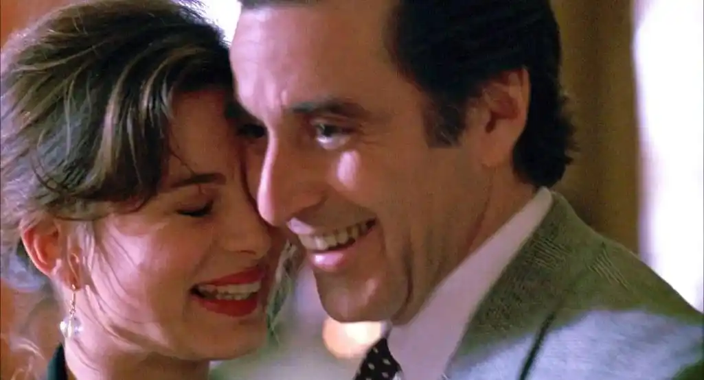 高分经典影片《闻香识女人》:灵魂的触摸与重生