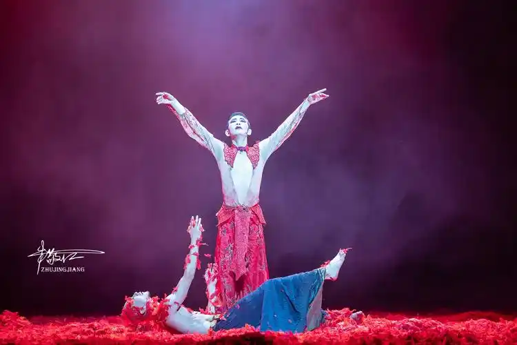 杨丽萍作品--舞剧《十面埋伏》