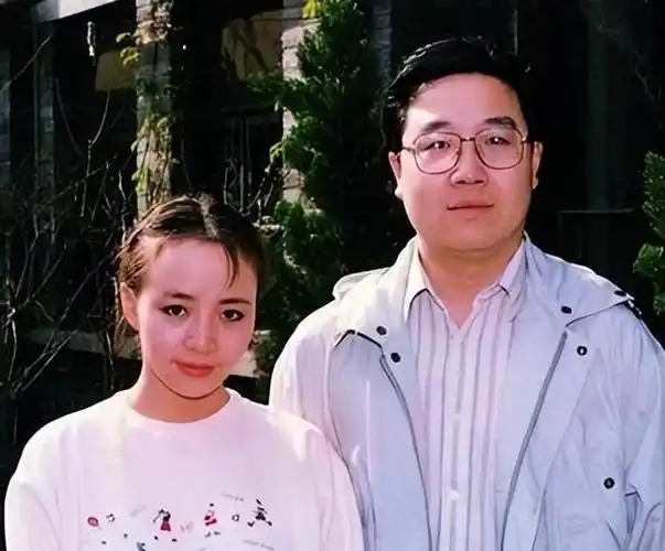 英达直言长得不美的梁欢凭什么能俘获他的心