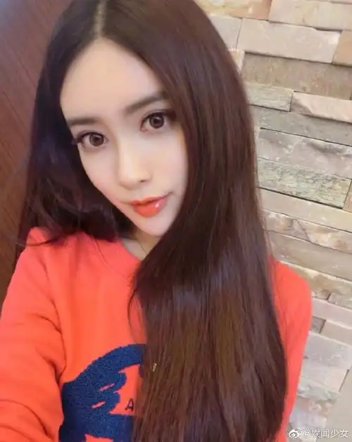 孟子义早期自拍##孟子义早期怼脸照