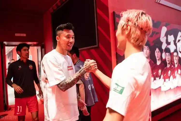 张琳芃将继续缺席上港比赛,背后原因正式揭晓,让球迷直言没想到_国足