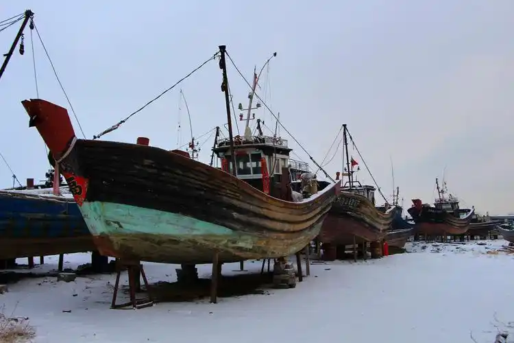 这里的百姓自古以捕鱼为生 渔业文化在这里延续  传承 老渔船就在这